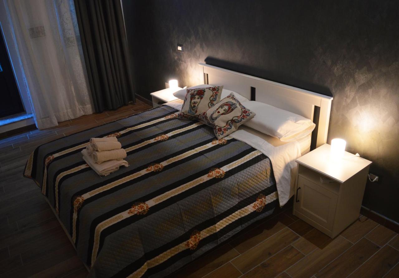 La Jacaranda Rooms Taormina Luaran gambar