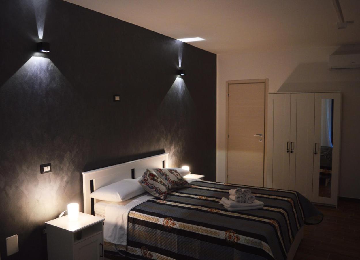 La Jacaranda Rooms Taormina Luaran gambar